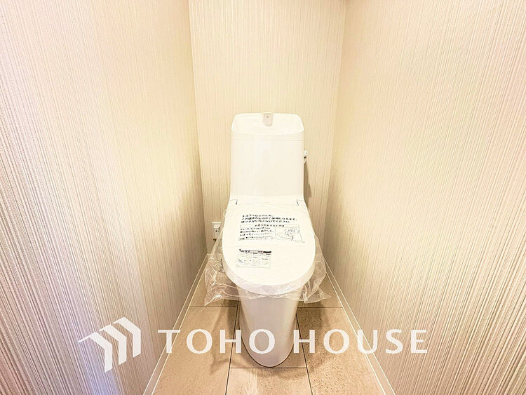 トイレ トイレには快適な温水洗浄便座付