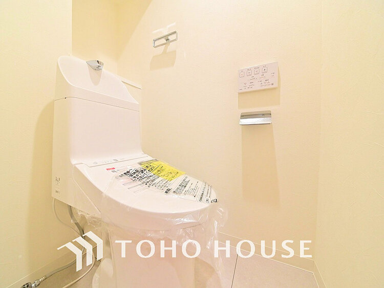 トイレ トイレには快適な温水洗浄便座付