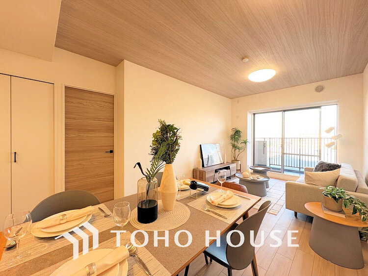 内装 ゆったりとくつろげる上質なリビングダイニング