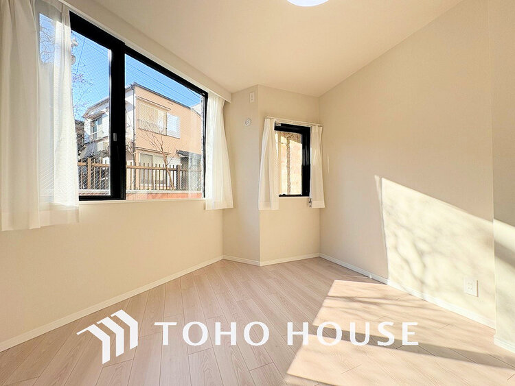 内装 シンプルですっきりとした室内は飽きのこない居心地の良い雰囲気