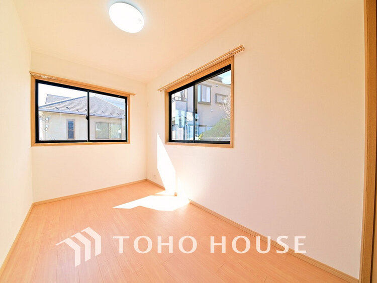 内装 シンプルですっきりとした室内は飽きのこない居心地の良い雰囲気