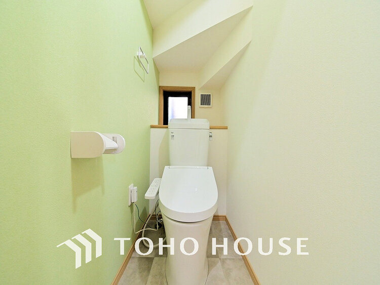 トイレ トイレには快適な温水洗浄便座付