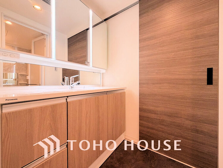 洗面 清潔感のある脱衣場