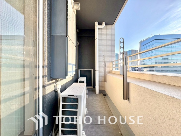 バルコニー 【BALCONY】◆Open new door◆扉の向こうには青空が広がっている。