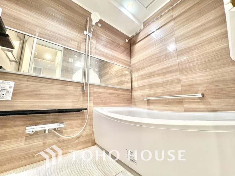 風呂 【現況写真】◆プライベートな空間◆simpleだからrelaxできるんです。こころもからだもキレイさっぱり。