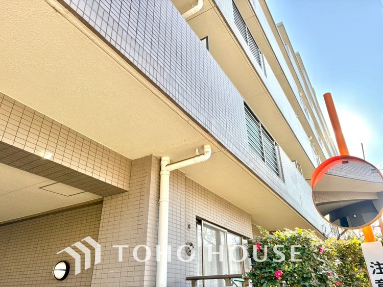 外観 【APPEARANCE】◆陽光◆が差し込む。この開放的な空間に家族の笑顔が集う。家族が一緒に過ごす空間は明るく、そして居心地よく。