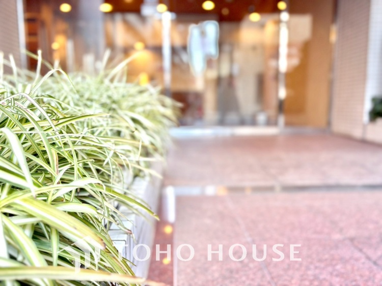 その他 【ENTRANCE】◆そびえ立つ◆我が家のシンボル。遠くの空が赤く染まる夕べが待ち遠しい。