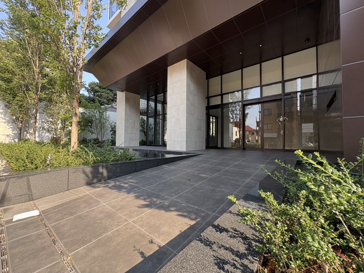 外観 【APPEARANCE】◆安らぎ◆整然と整備された街に風が吹き、木々が揺れる。絵にかいたような心安らぐ環境です。