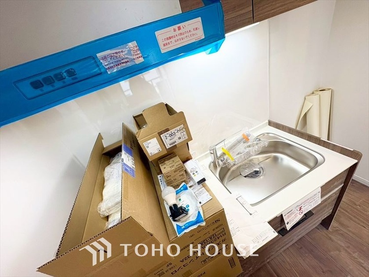 その他 【KITCHEN】◆開放的◆後片付けが楽なシステムキッチン。収納スペースの充実！