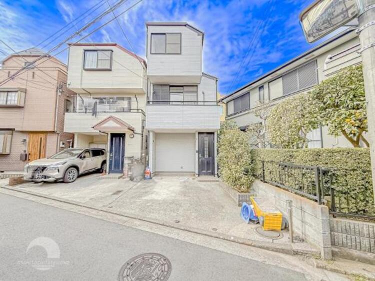 外観 家の良し悪しだけではなく周辺環境も重要なポイントとなります！ご案内時に周辺環境もご案内いたします！流行に左右されず将来にわたって価値が継続する佇まい！良好な住環境が保たれたエリアで新生活を過ごせます 