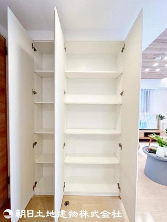 収納 リビング収納