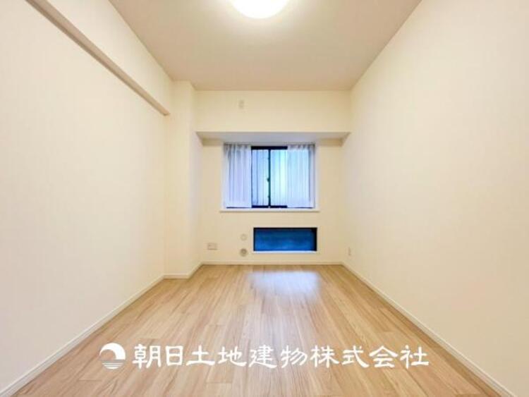 内装 【居室】設計者のセンスが求められる大切な空間だからこそ、落ち着いて過ごせる癒しと寛ぎの空間が欲しい。そんな願いを叶えました。