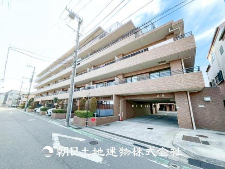 外観 【外観写真】表現された空間はたくさんの光を浴び、風を感じ、暮らしの時間を豊かにしてくれます。