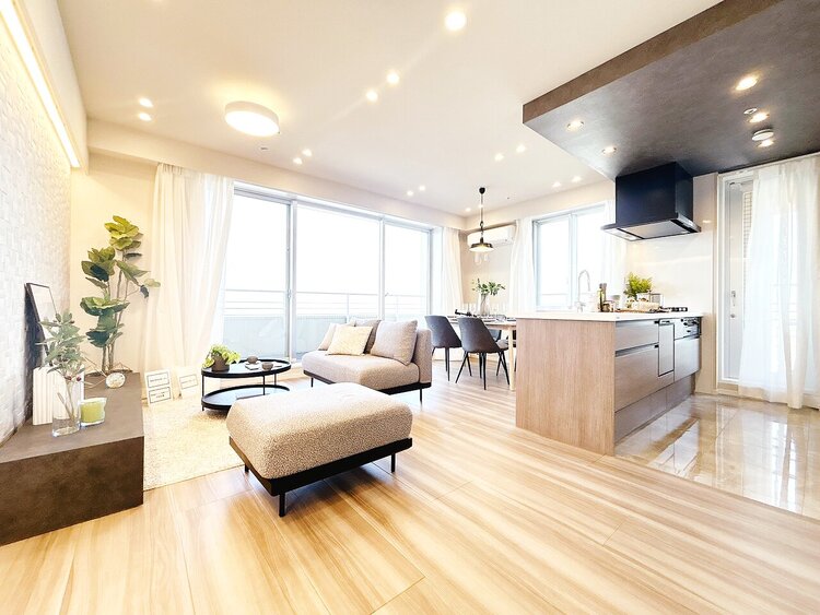 居間 豊かな居住性と、安心感を満たすクオリティが見事に調和した住空間。