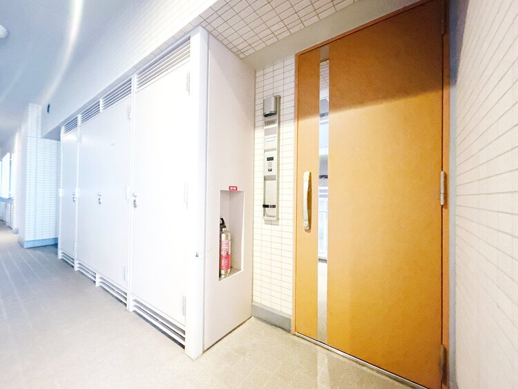 玄関 玄関を開ければ、そこは安らぎのご自宅。