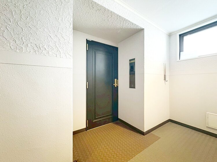 玄関 玄関を開ければ、そこは安らぎのご自宅。