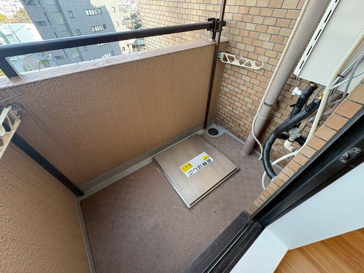 バルコニー 暮らしの中で、光と風を演出してくれるバルコニー。