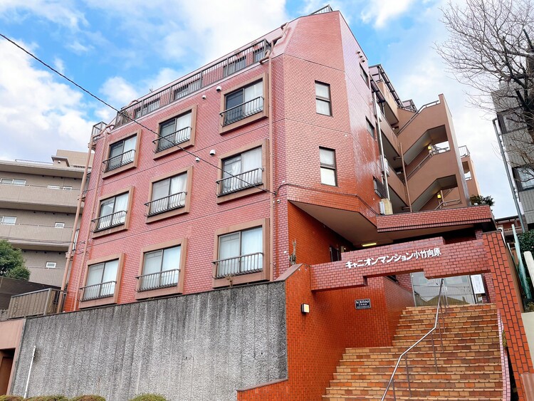 外観 資料には掲載していない情報が、現地にはたくさんあります。是非一度、現地をご確認ください。