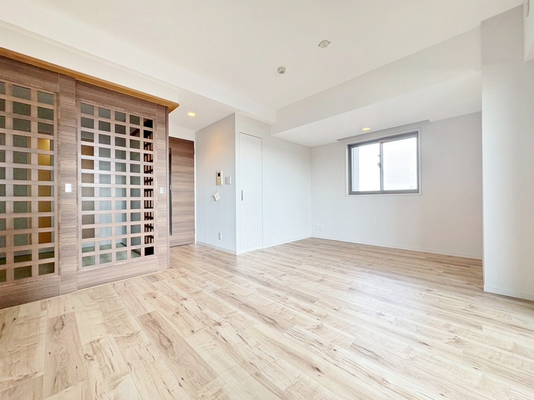 居間 豊かな居住性と、安心感を満たすクオリティが見事に調和した住空間。