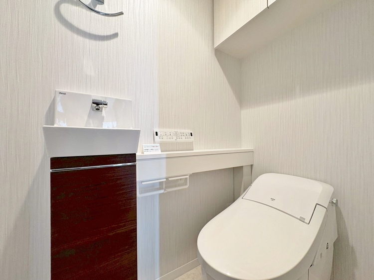 トイレ 暮らしの中のさりげないひとときの快適さにも、こだわりを、持って設備を配しております。