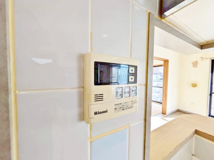 収納 見やすい画面で操作しやすい給湯パネルです。