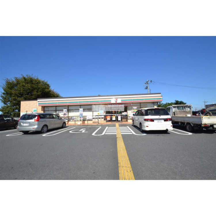 周辺 セブンイレブン川越笠幡店(約450m)
