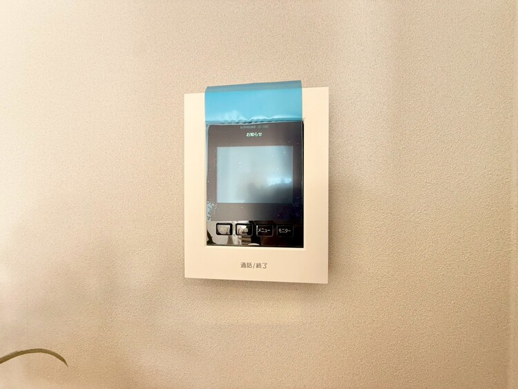 その他 誰が来てもわかる様にモニター付きインターホンを設置。