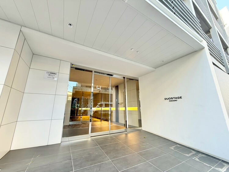 その他 上質感漂う玄関アプローチです。