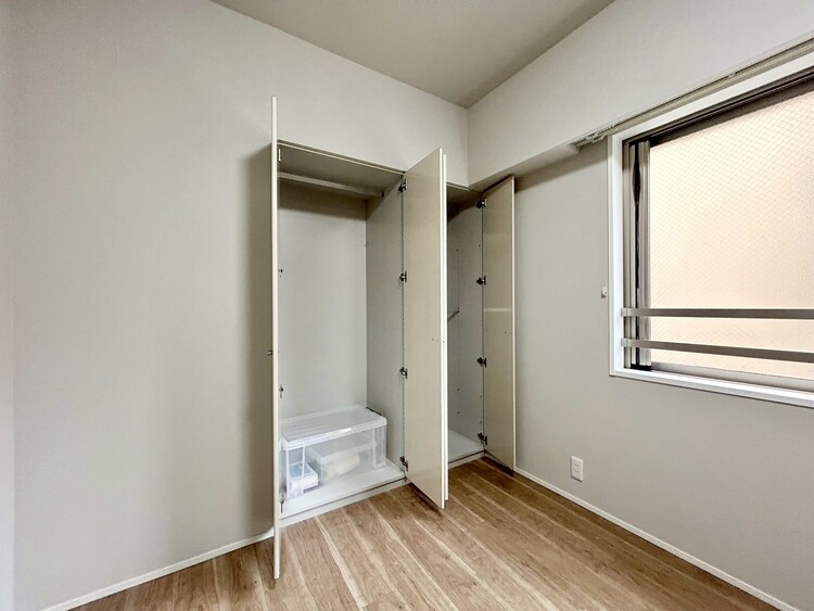 その他 収納スペースが付いていて、お部屋を広く使っていただけます。