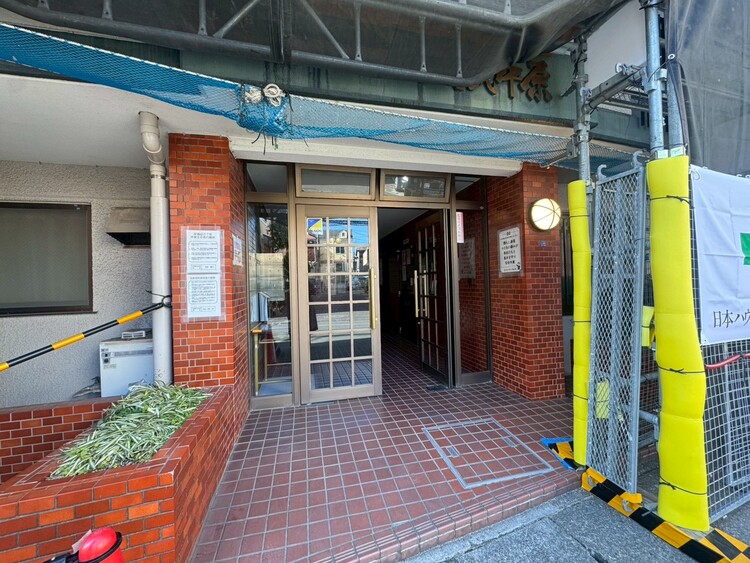 その他 上質感漂う玄関アプローチです。