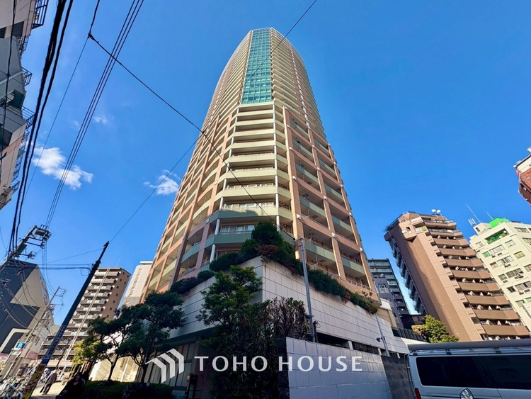 内装 ◆瀟洒な空間◆落ち着きのある彩が見事に調和させた瀟洒な空間を演出。ここに集まる家族の会話と笑顔が絶え間なく続く幸せな空間。