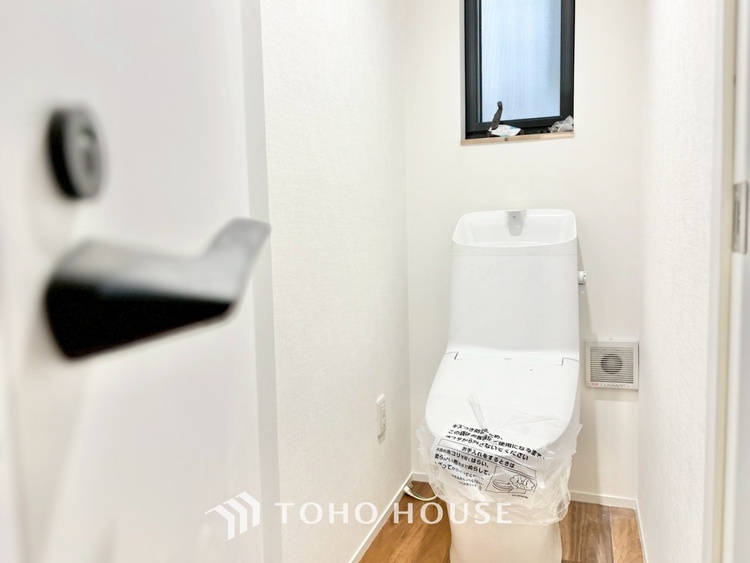 トイレ ◆車の通りが少なく子供たちが名一杯遊べる分譲地をご覧になられた事がありますか？開発道路は車が通行することは少なく子供たちの遊び場と変わります。そんな分譲地で暮らす喜びを。