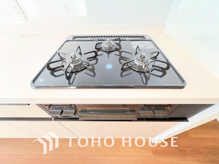 その他 3口ガスコンロで効率よくお料理できますね