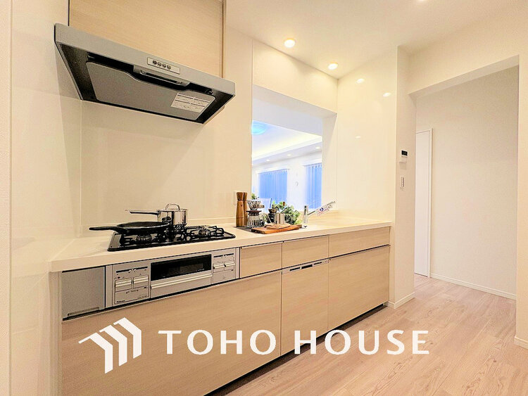 キッチン シンプルな部屋の雰囲気に溶け合うナチュラルキッチン