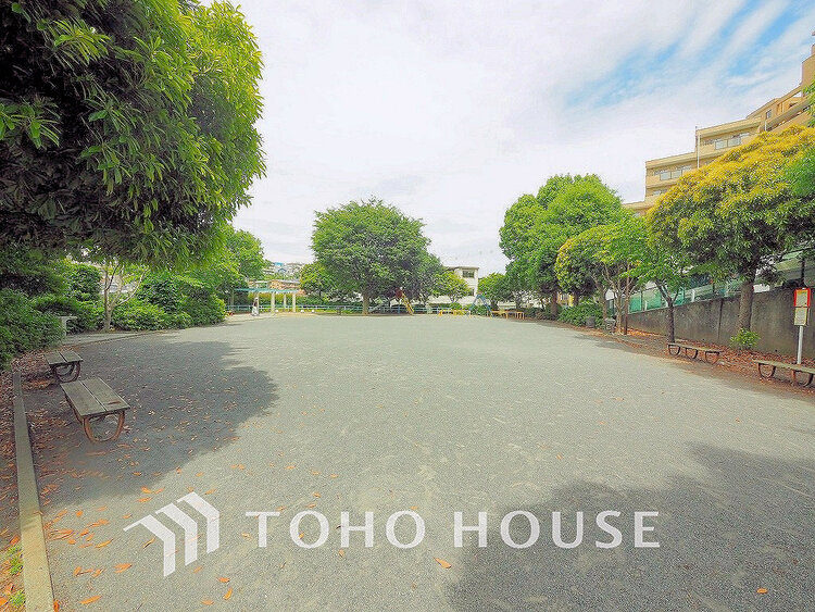 周辺 瀬戸ケ谷町第三公園　距離600ｍ