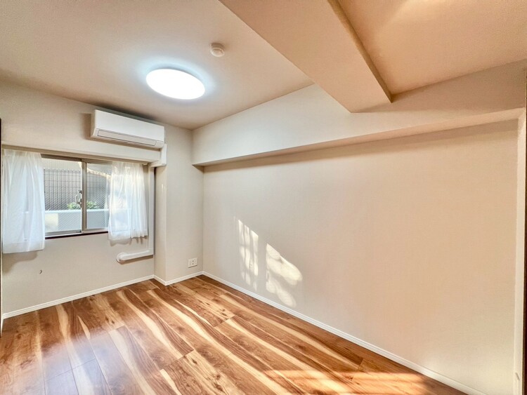 その他 清かで艶やかな時間をもたらしてくれる室内です。