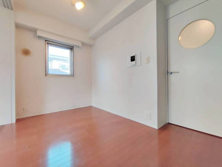 居間 伸びやかな空間のなかで、ゆったりとしたひとときを過ごせます。