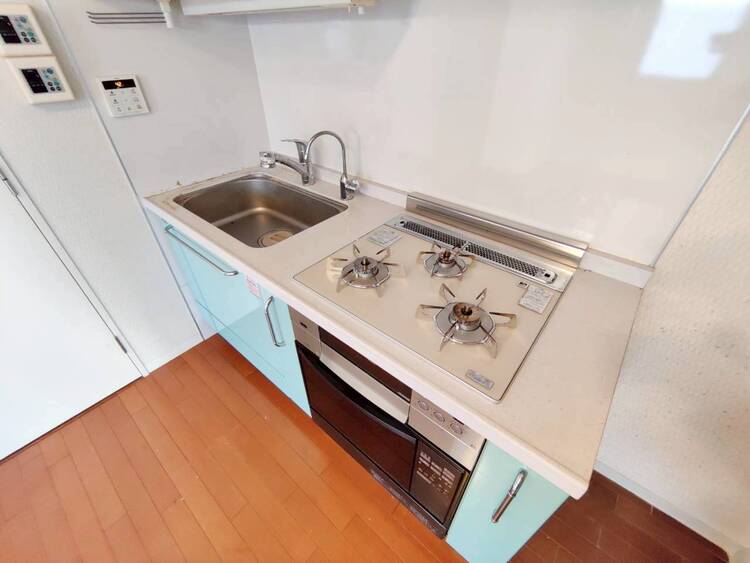 キッチン 使いやすくスタイリッシュなキッチン空間になっております。