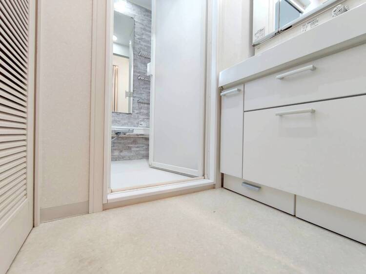 洗面 十分な広さの脱衣所。