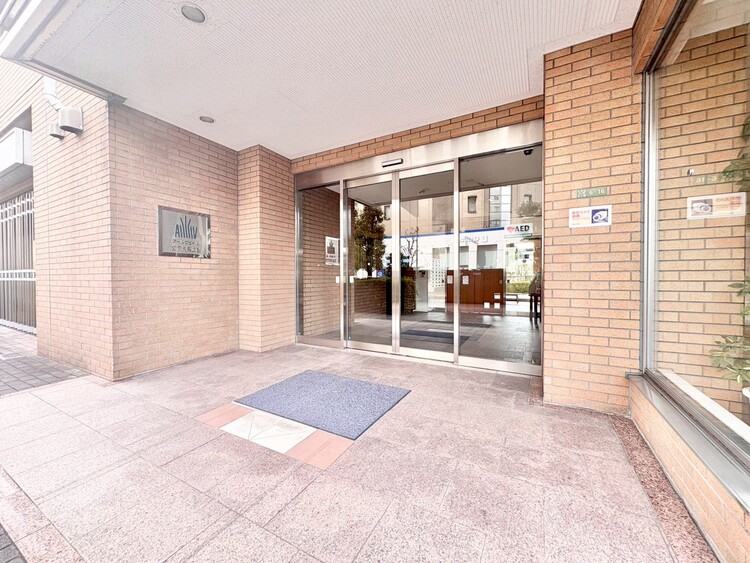 エントランス 上質感漂う玄関アプローチです。