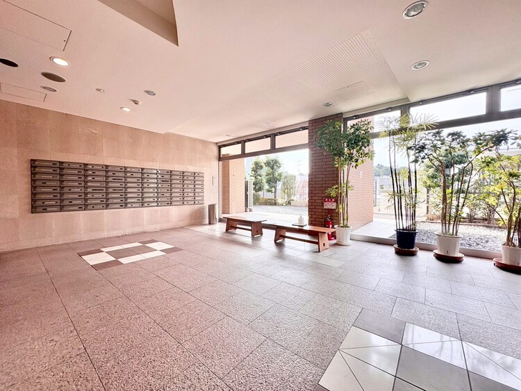 その他 館内は静寂な中が保たれており、管理が行き届いている印象を受けました。