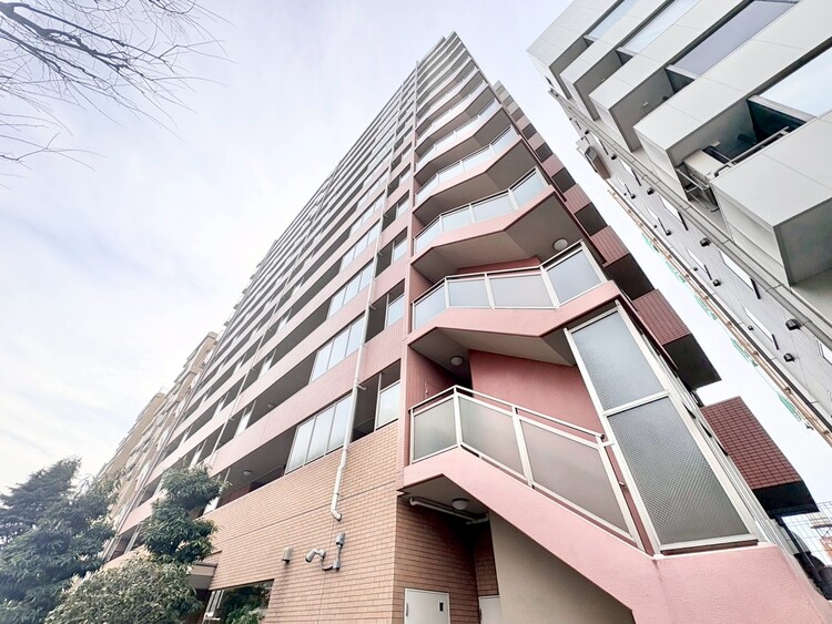 外観 忙しく過ぎゆく日常を置き去るほど、ゆったりした時間が流れる住環境。