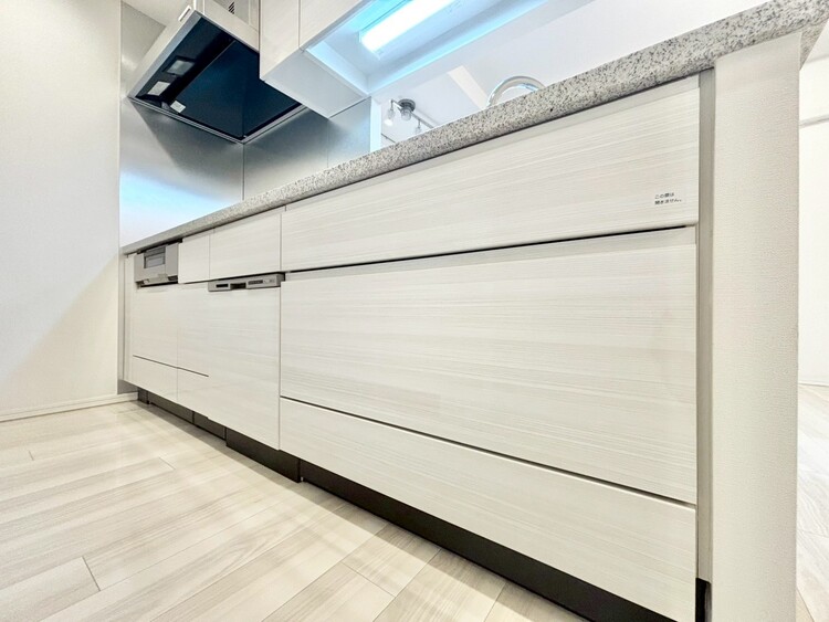 その他 使いやすくスタイリッシュなキッチン空間になっております。