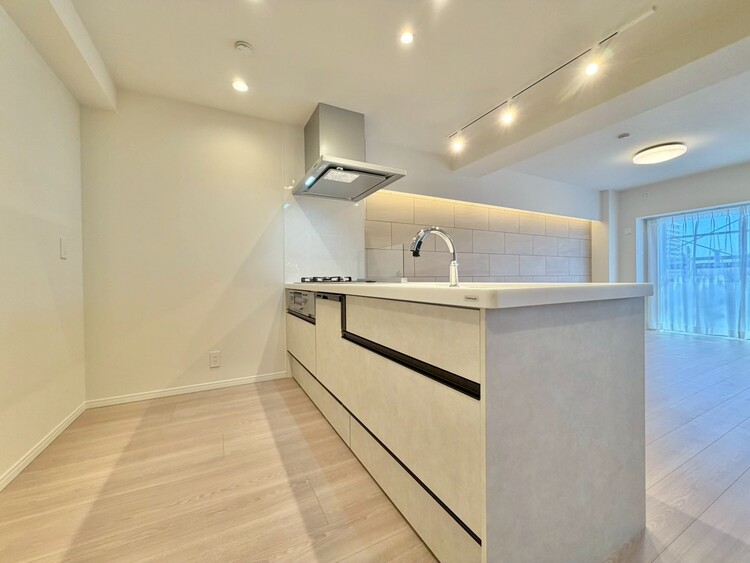 その他 使いやすくスタイリッシュなキッチン空間になっております。