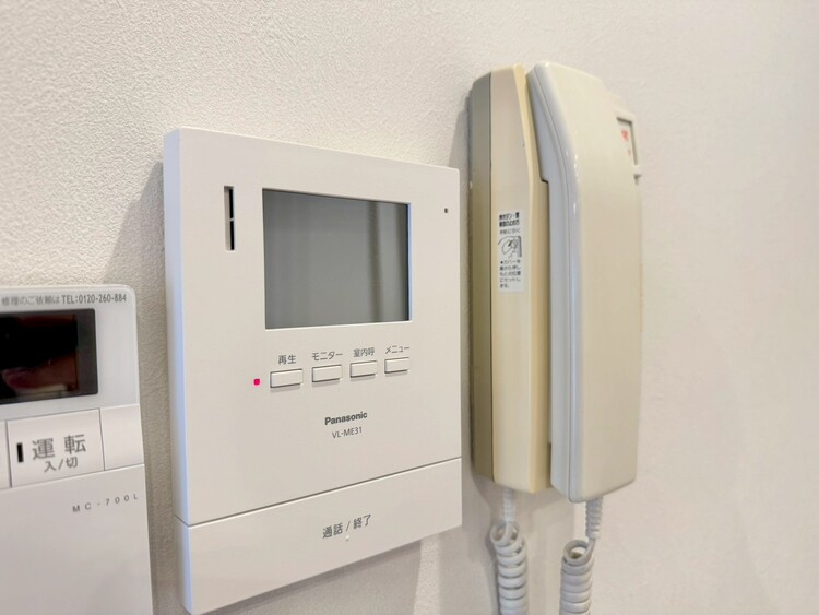 その他 誰が来てもわかる様にモニター付きインターホンを設置。