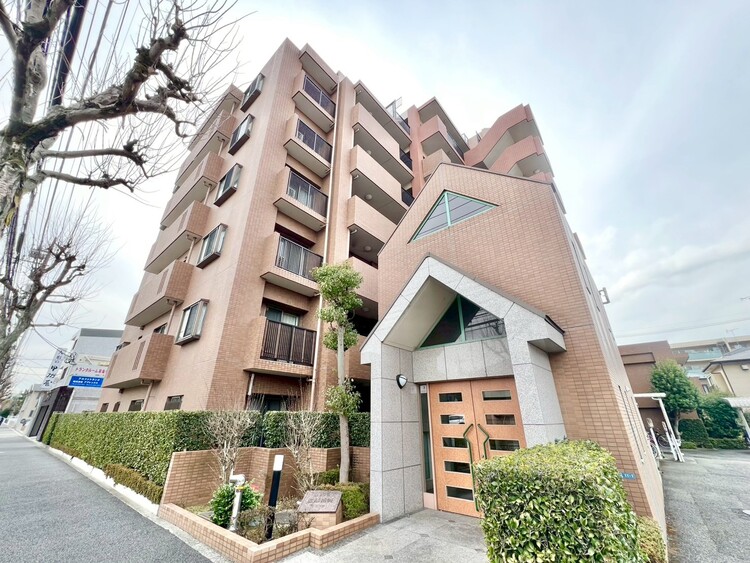 その他 飽きのこないシンプルモダンな外観です。