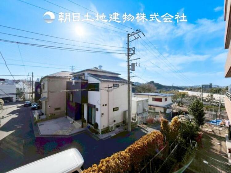 その他 【眺望】温かい太陽を感じる事ができるのは、目の前に遮るものが無いから。彼方に広がる風景が絵画のように広がります。