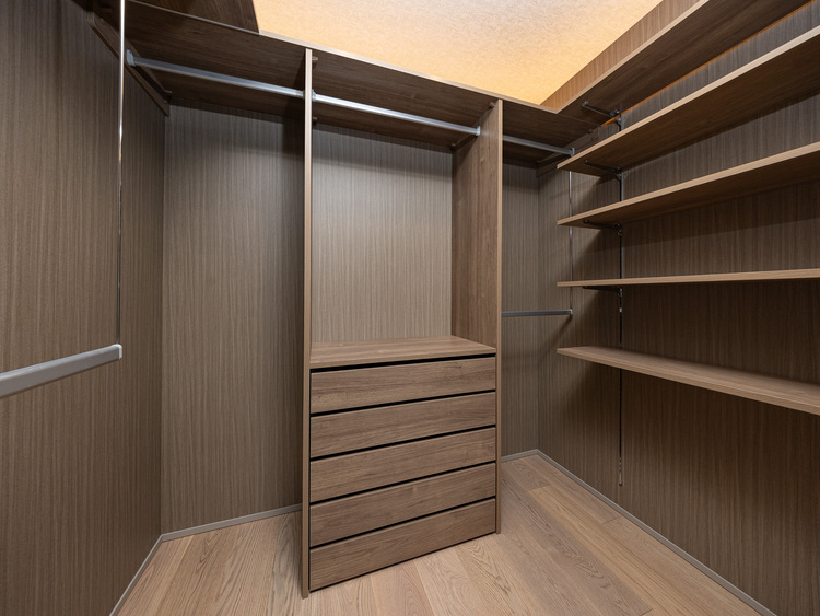 その他 収納スペースが付いていて、お部屋を広く使っていただけます。