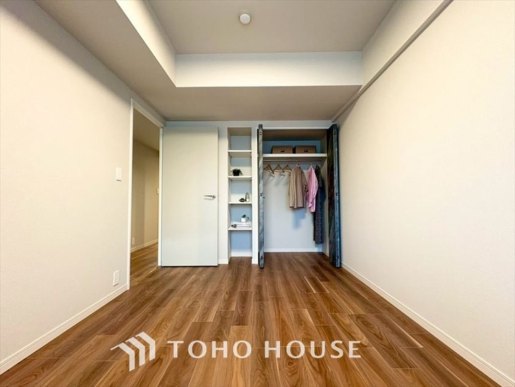 内装 【PRIVATE ROOM】◆属毛離裏◆子は父を手本とし、母に愛育されて成長する。家族の深い繋がり。いつまでも大切にしたい。