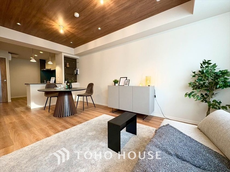 内装 【LIVING】◆Sunshine◆光が燦々と入り、いるだけで気持ちいい。「開放的でゆとりあるお部屋です。」